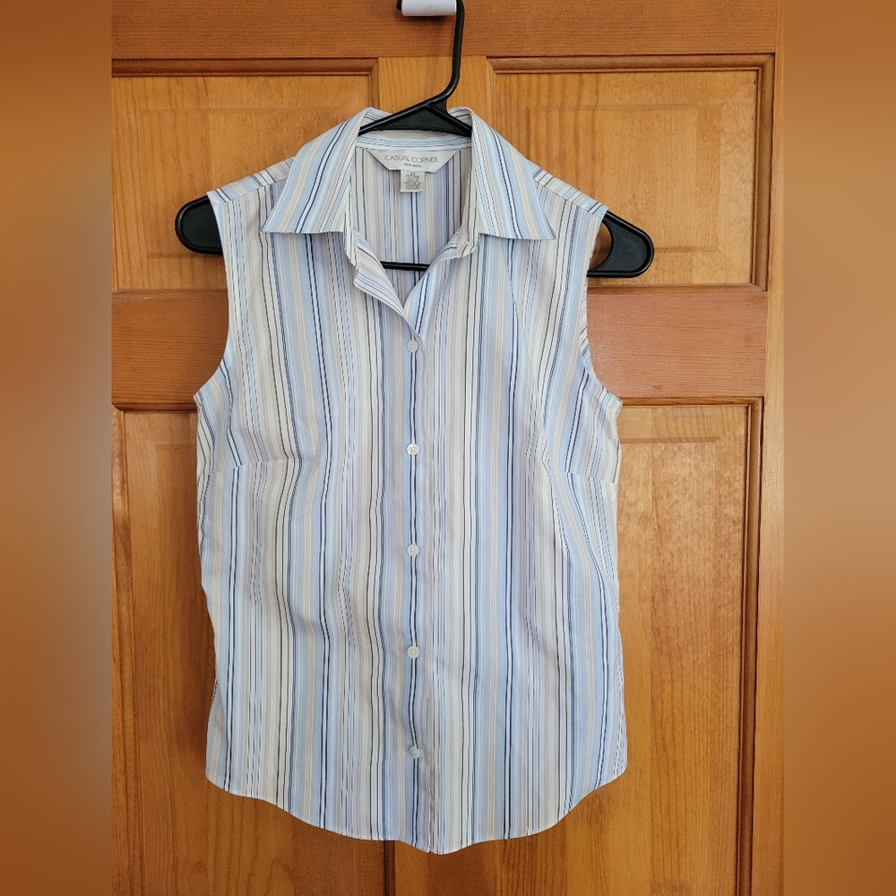 Casual Corner Blue and White Striped Fitted Blouse, XS, Like New Condition